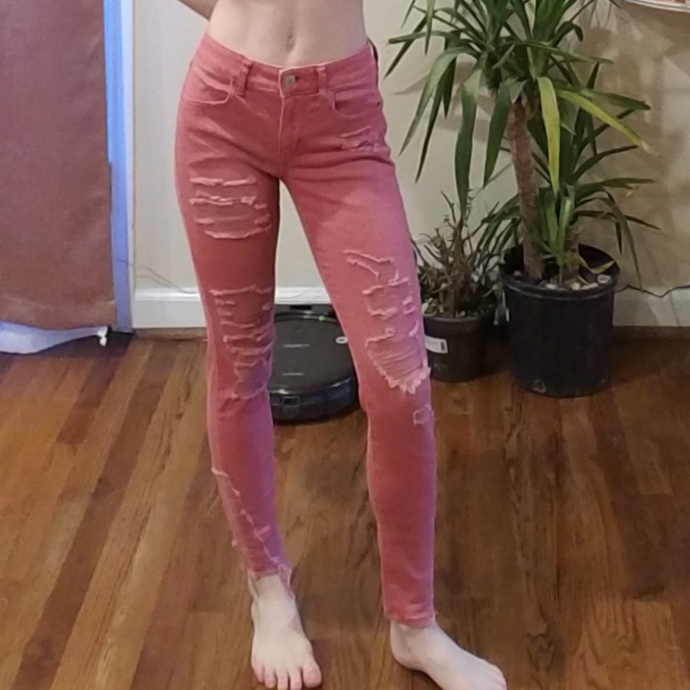 Dusty pink AE destroyed jegging 4 short